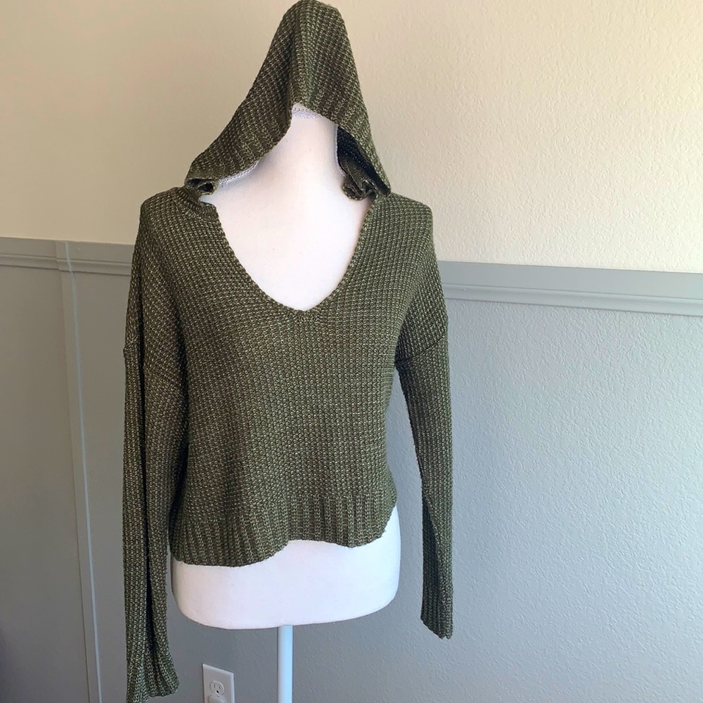 Crop knit hoodie